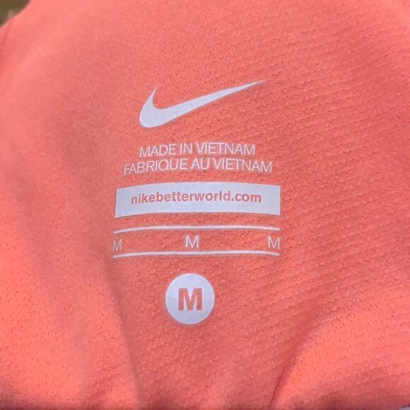 Nike Athletic Top w/Racer Back - Picture 4 of 5